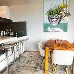 Luxurious, Huge Designer Loft, Kreuzberg דירה ברלין